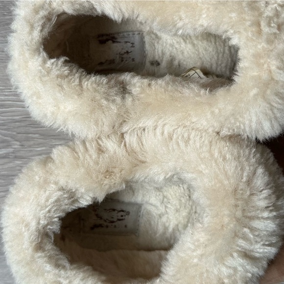 UGG Tan Fuzzy Fur Ultimate Comfort Slip On Slippers House Shoes - Picture 5 of 8